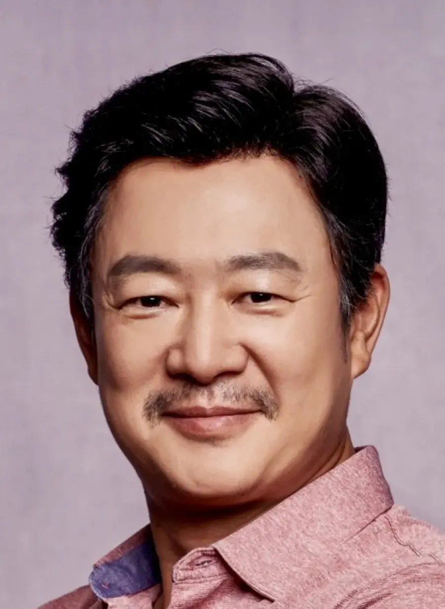 بیوگرافی Lee Jin Woo