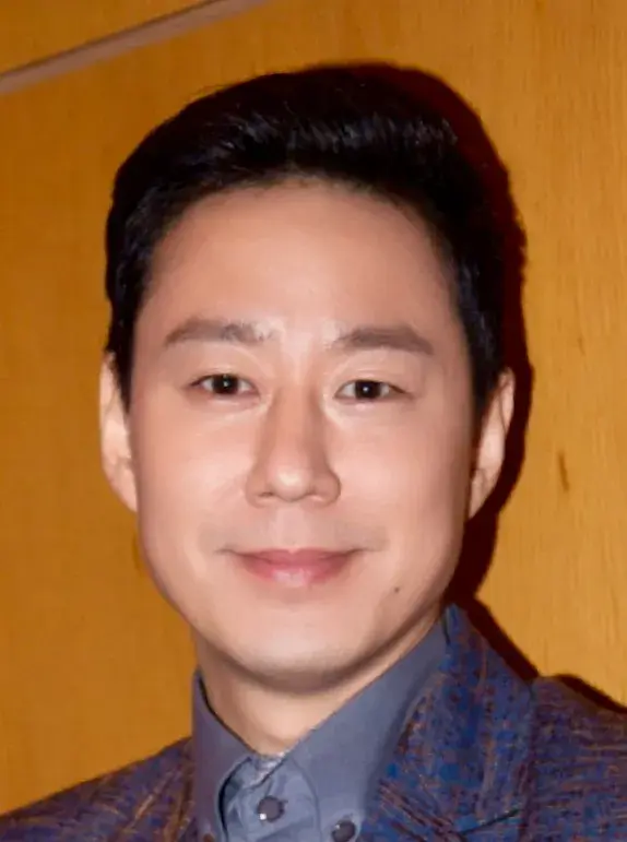 بیوگرافی Kim Young Pil