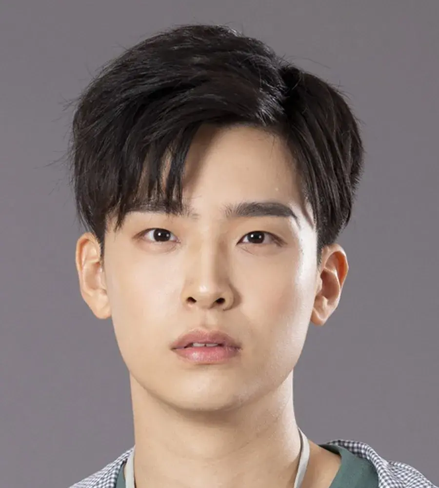 بیوگرافی Naraprasertkul Sarun