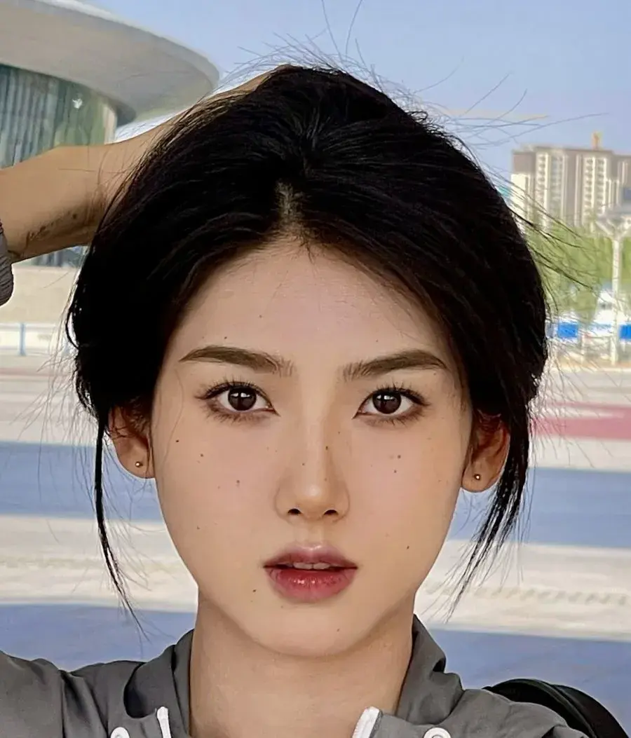 بیوگرافی Chen Guan Hong
