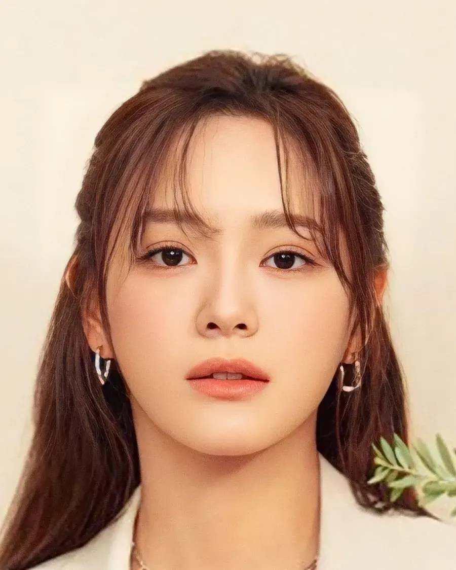 بیوگرافی Kim Se Jeong