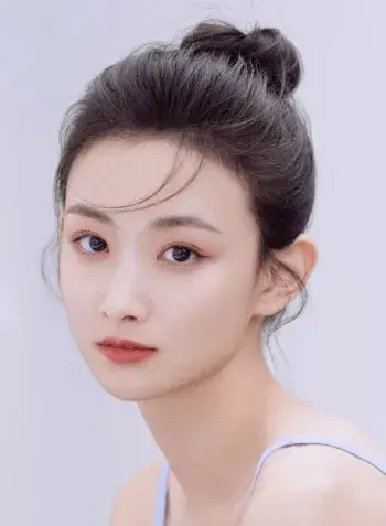 بیوگرافی Fang Yue Qiao