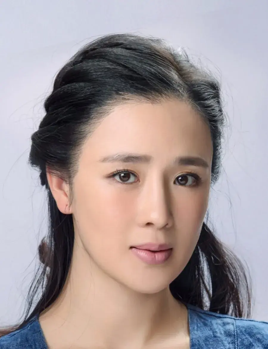 بیوگرافی Zhou Xian Xin