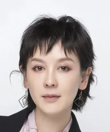 بیوگرافی Chi Xiao Tong