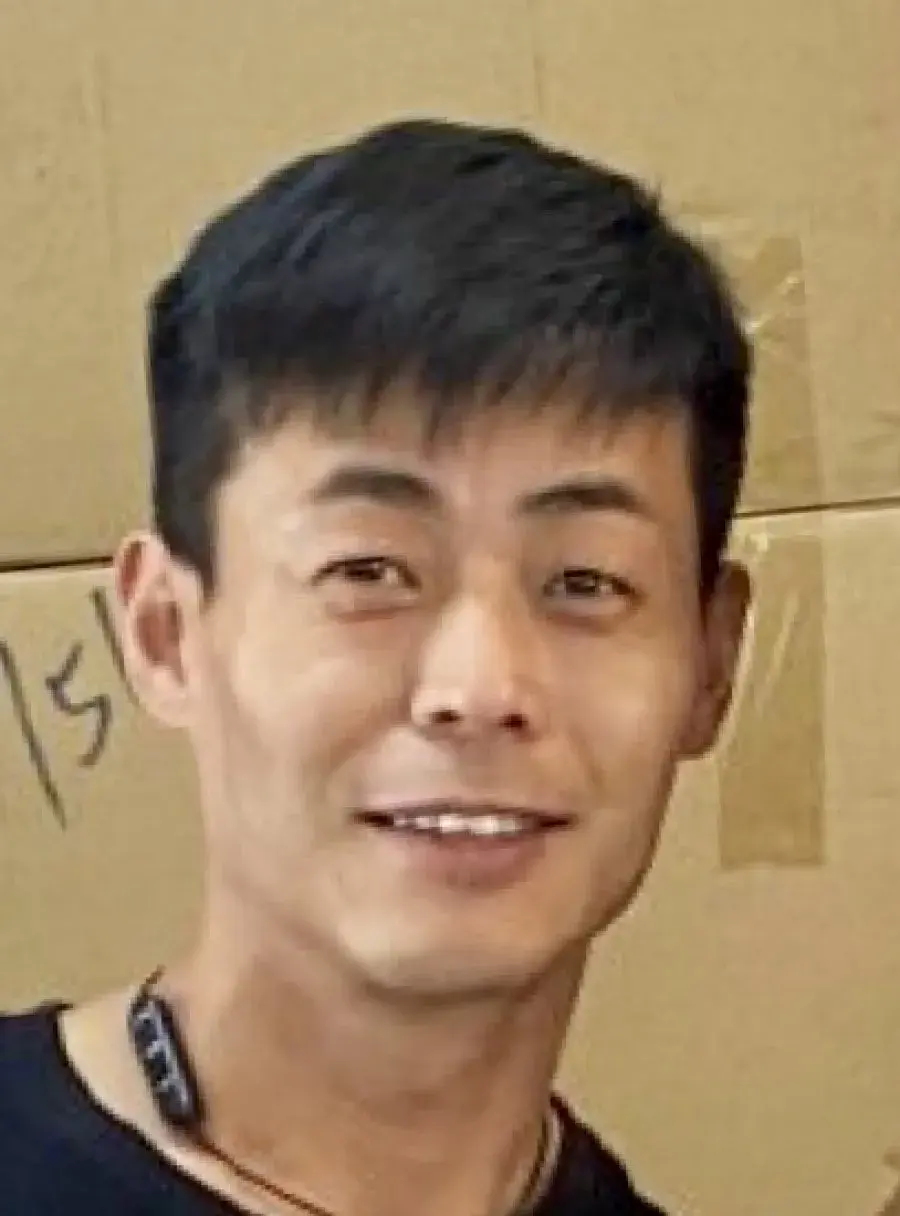 بیوگرافی Hu Yuan Song