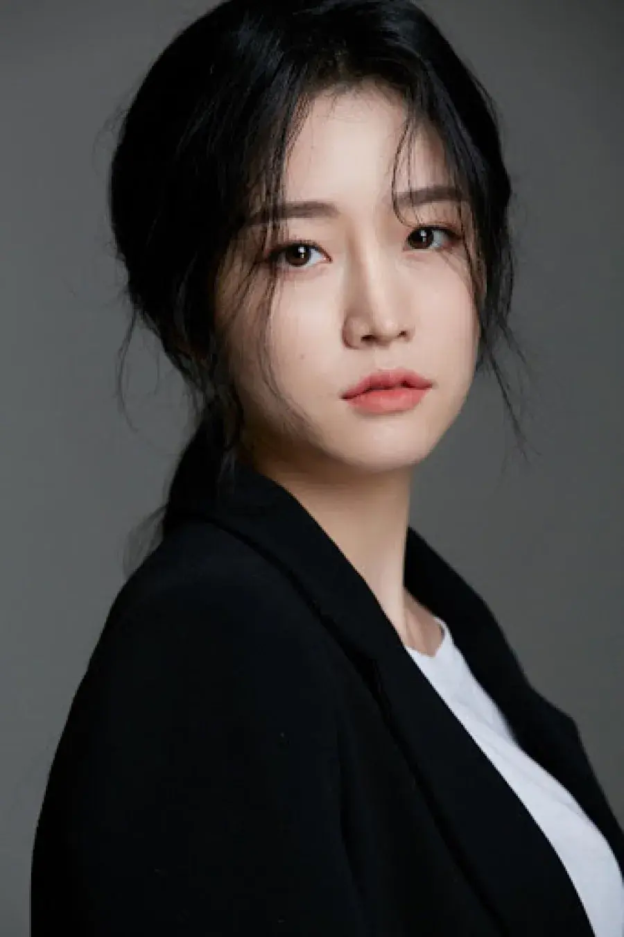 بیوگرافی Chu Yi Hwa