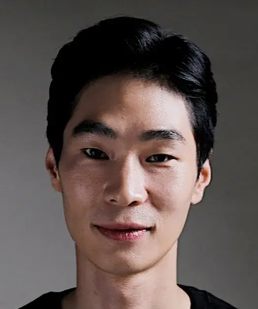 بیوگرافی Kim Yun Bae