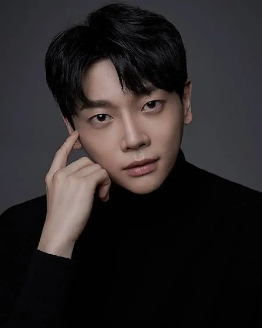 بیوگرافی Kwon Do Hyung