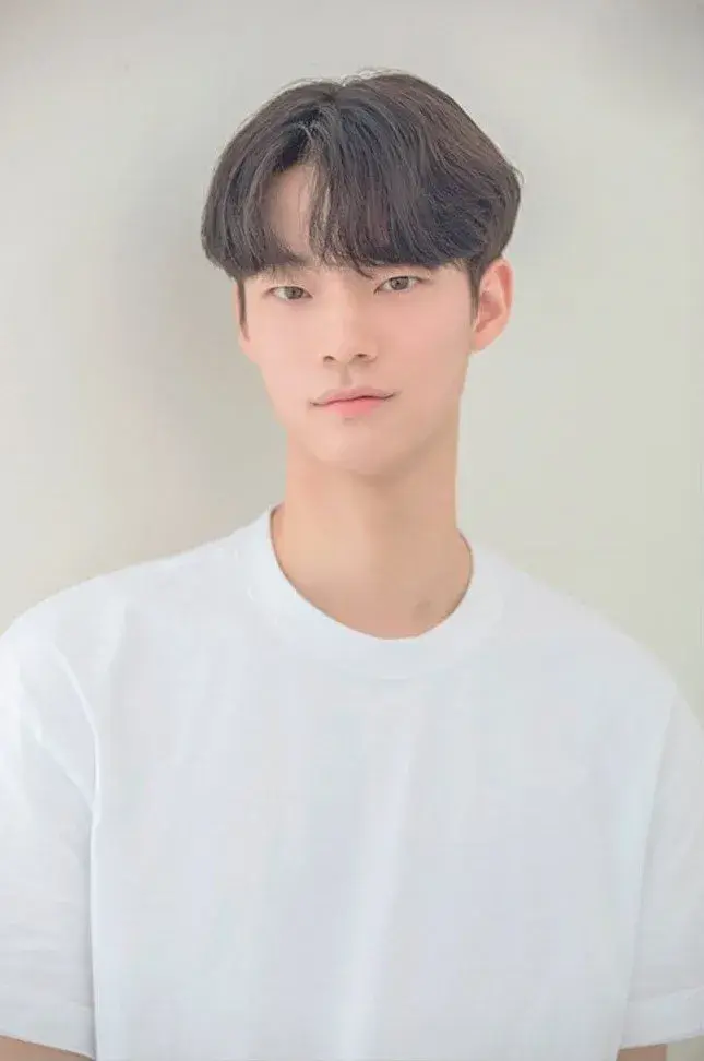 بیوگرافی Jeon Geon Hu