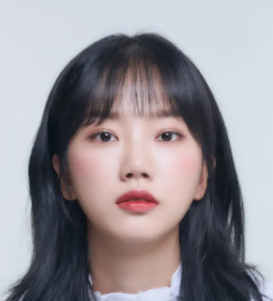 بیوگرافی Kang Min Ji