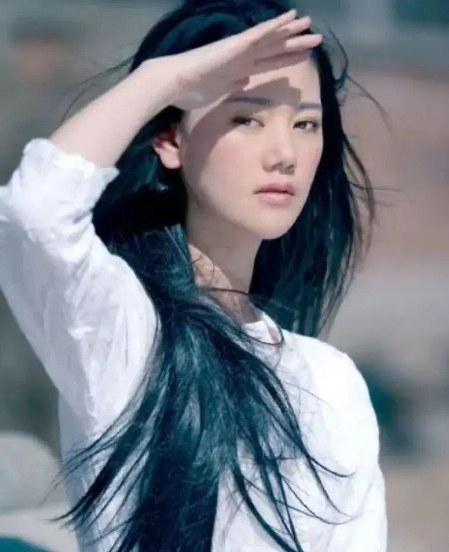 بیوگرافی Zhan Ya Shu
