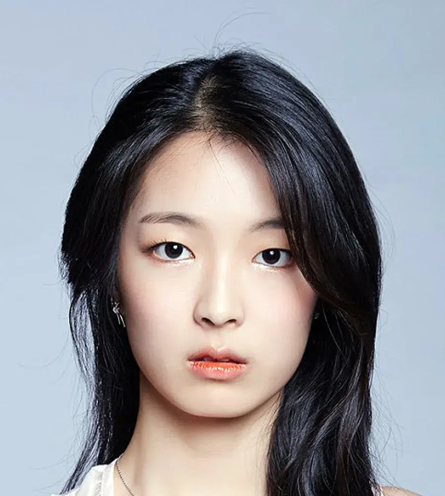 بیوگرافی Lee Ji Won