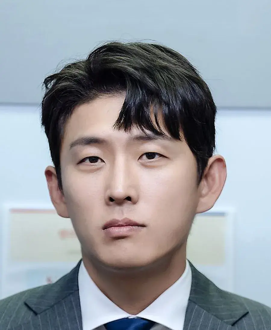 بیوگرافی Kim Jun Ho