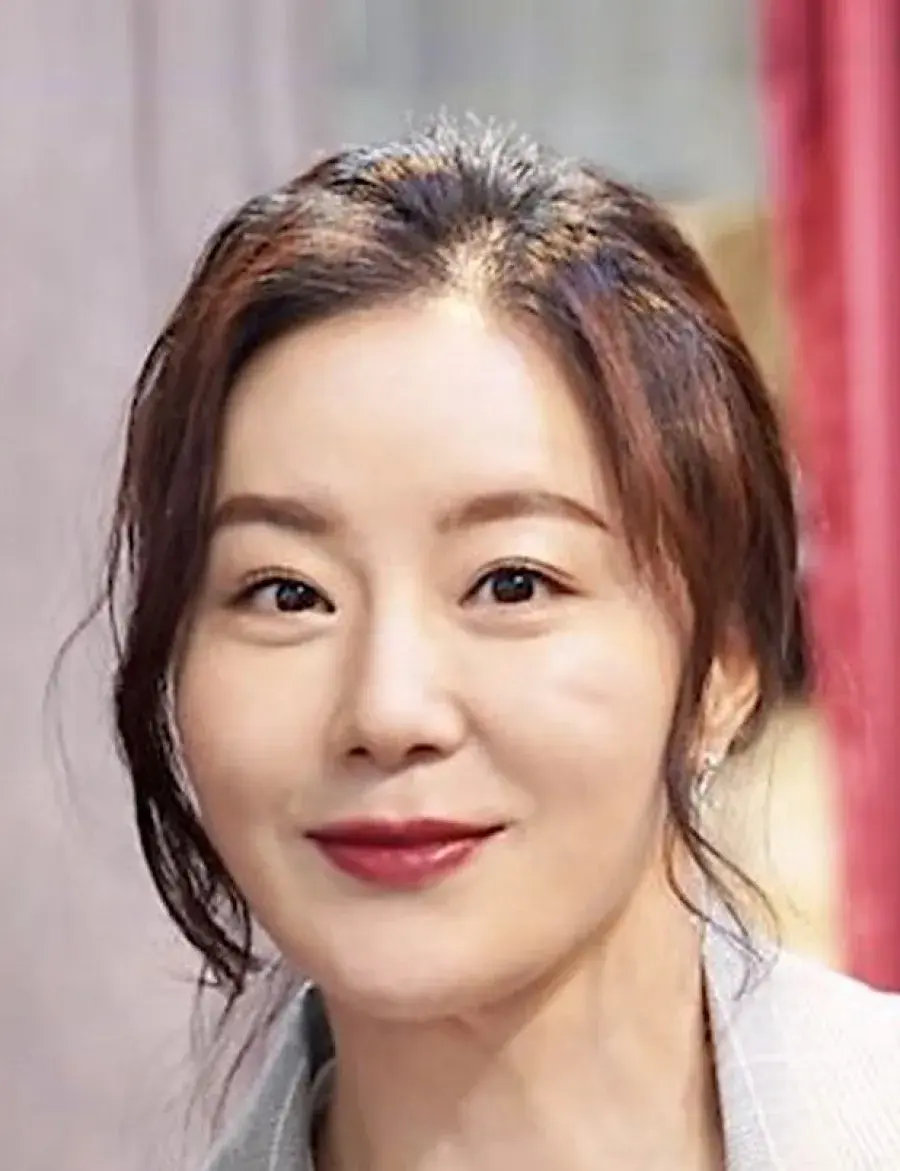بیوگرافی Choi Yoo Song