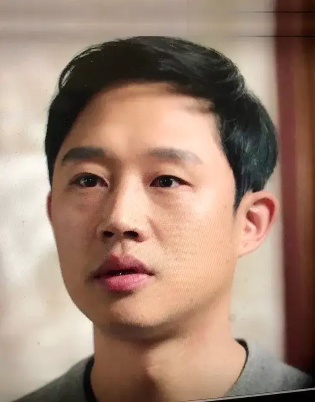 بیوگرافی Kim Kyung Il