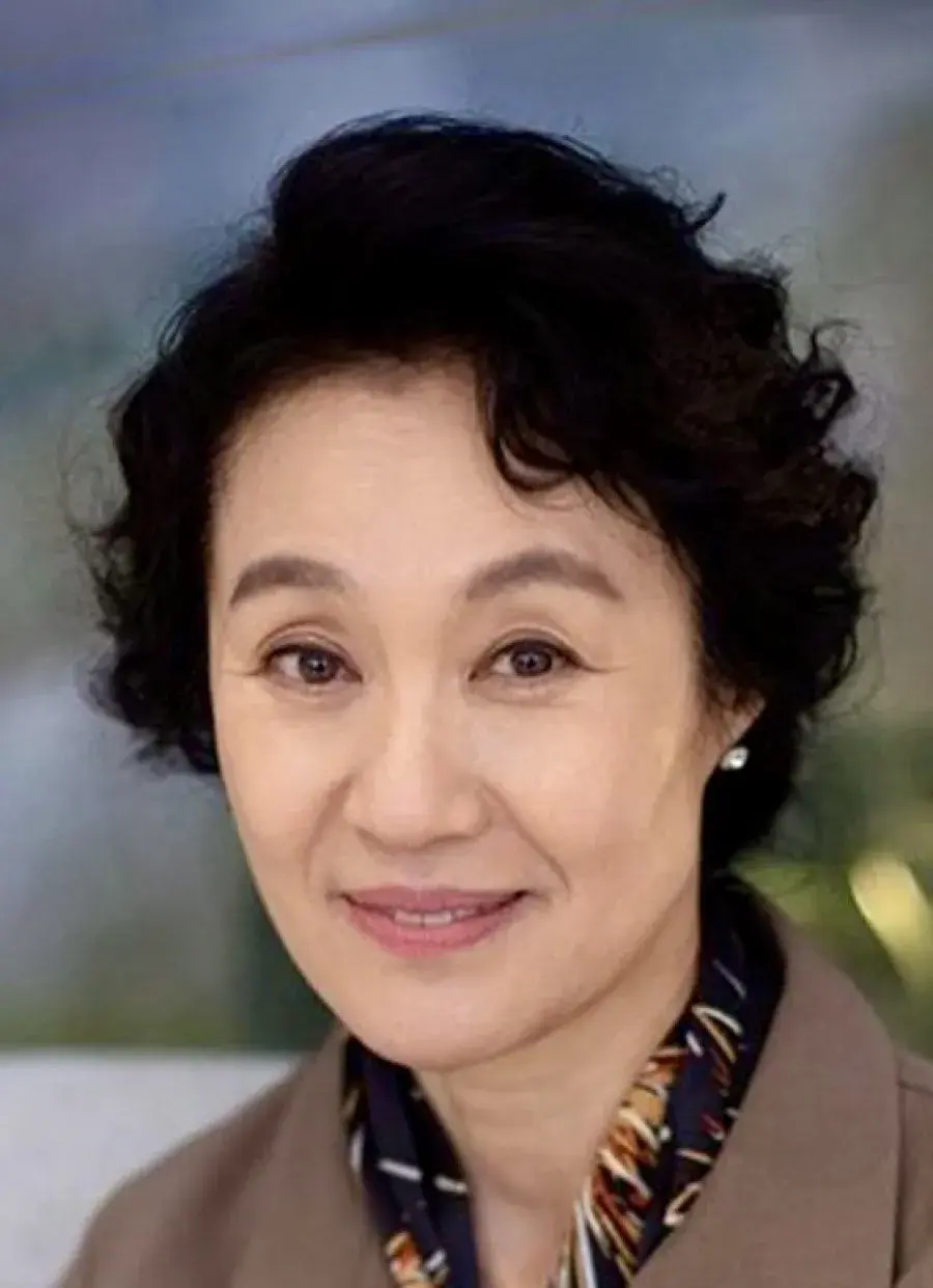 بیوگرافی Jeon Guk Hyang