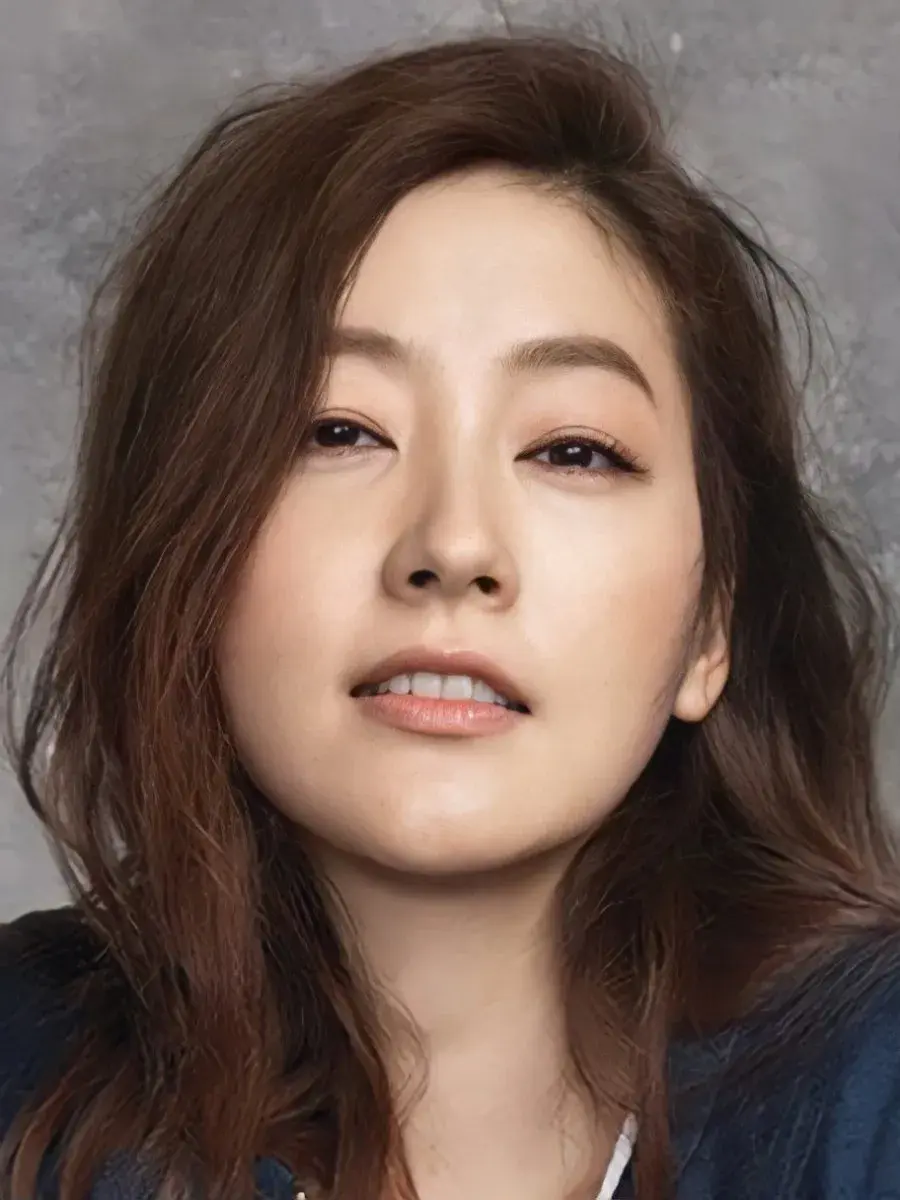 بیوگرافی Park Jin Hee