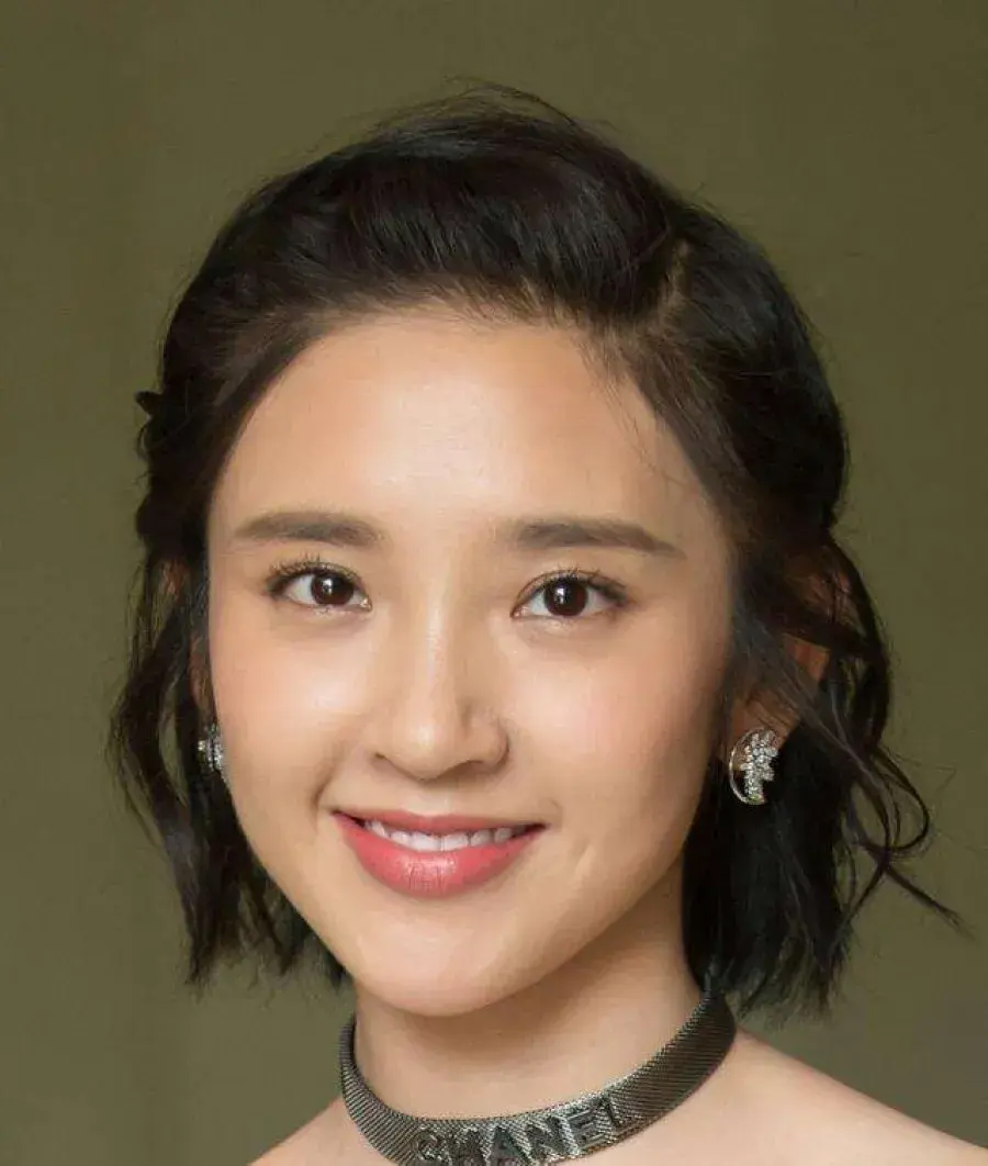 بیوگرافی Tang Yi Xin