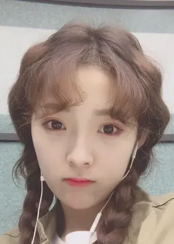 بیوگرافی Yu Mei Hong