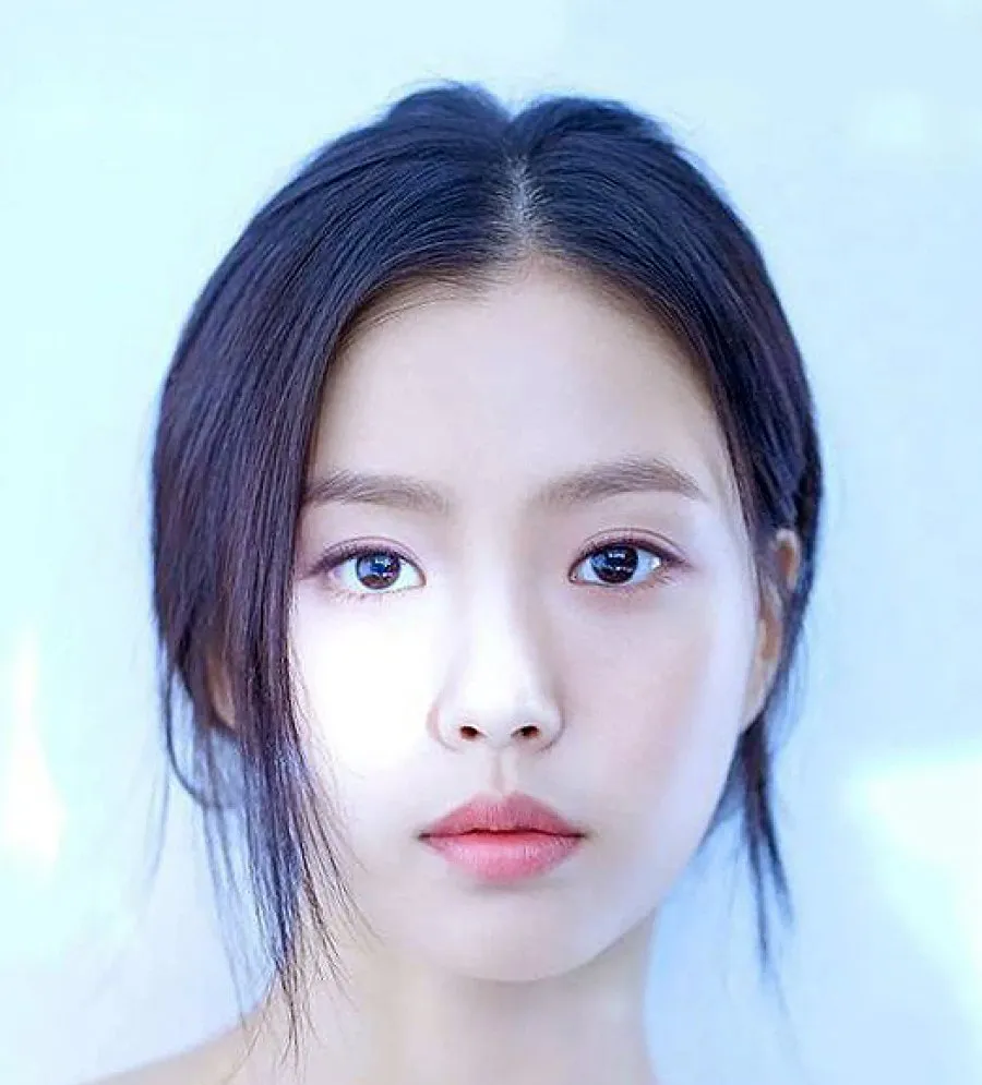 Go Min Si