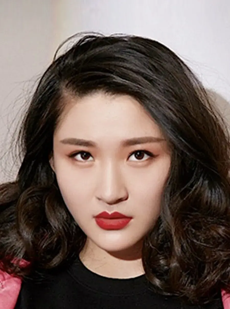 بیوگرافی Shi Rui