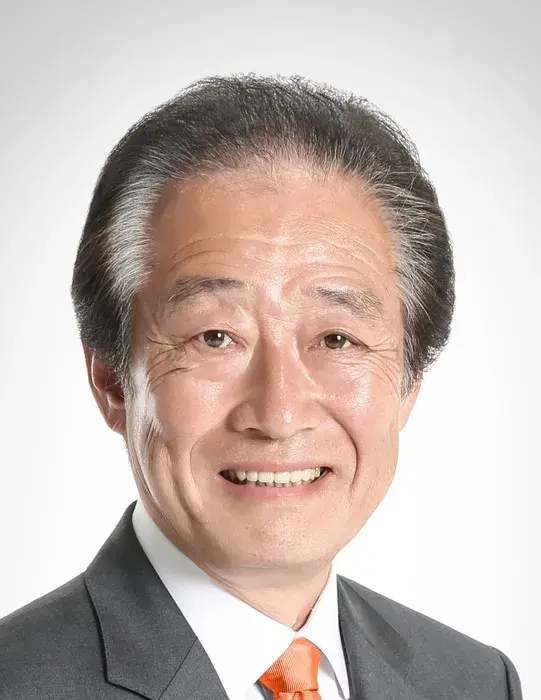 بیوگرافی Jeon Gook Hwan