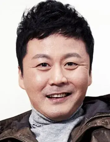 بیوگرافی Gong Hyung Jin