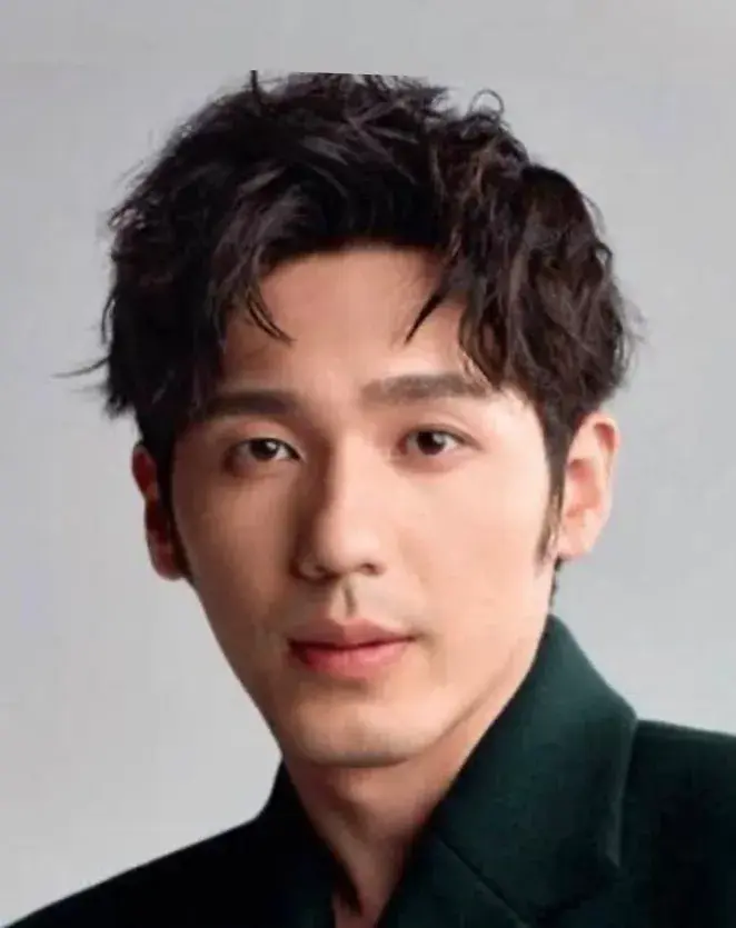 بیوگرافی Bai Yu