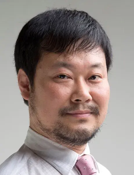 بیوگرافی Ri Woo Jin