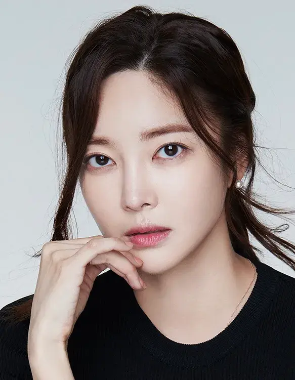 بیوگرافی Kim Yun Jee