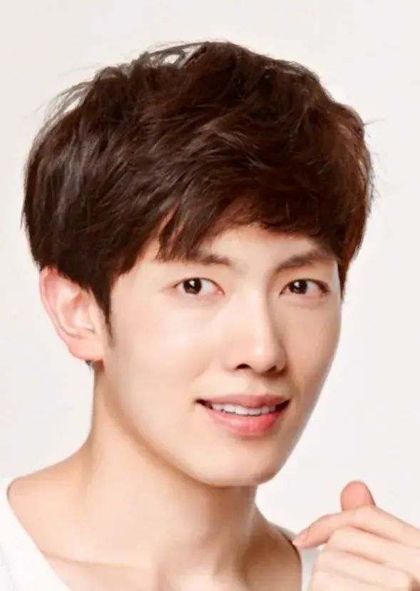 بیوگرافی Park Shin Woo