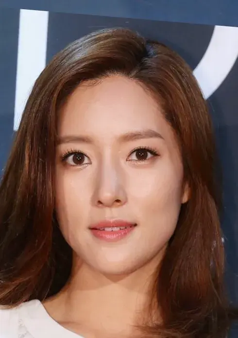 بیوگرافی Wang Bit Na