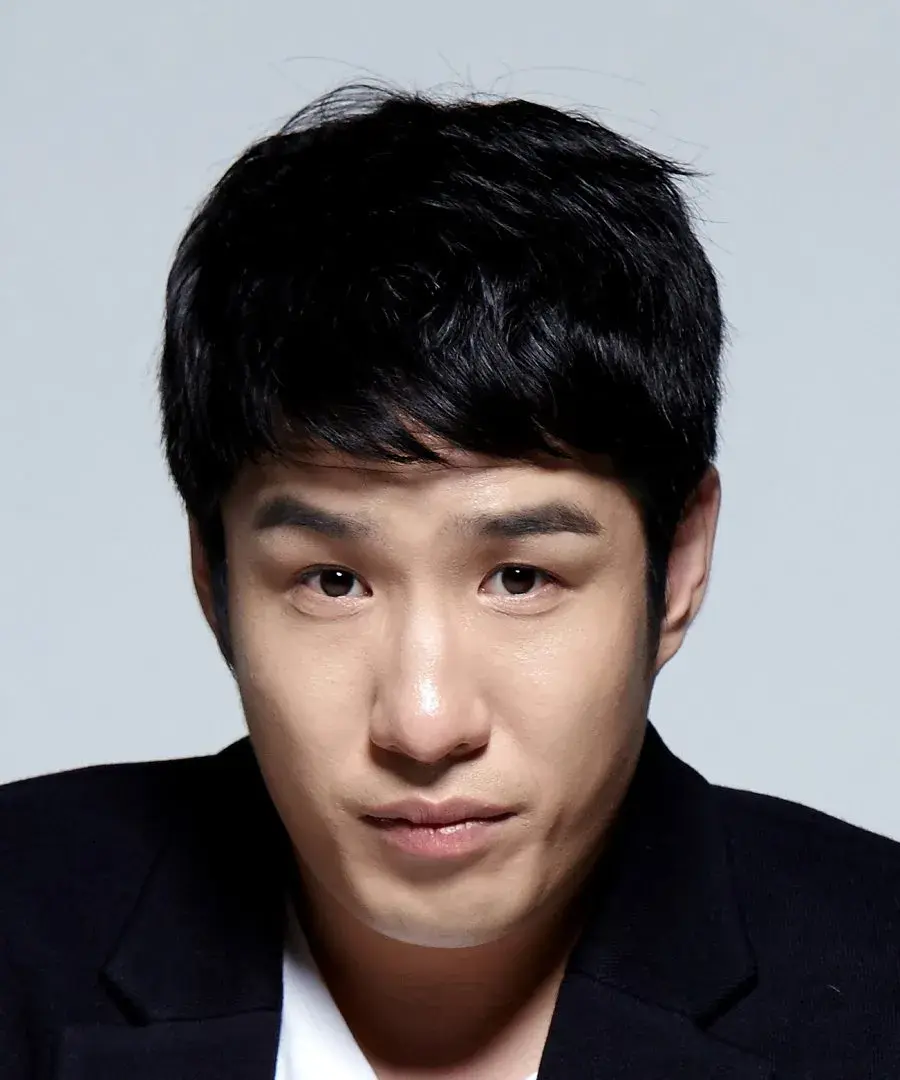 بیوگرافی Shin Hyun Tak