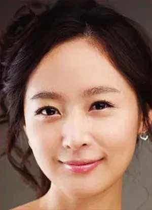 بیوگرافی Choi Moon Kyung