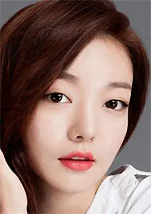 بیوگرافی Moon Ji Eun