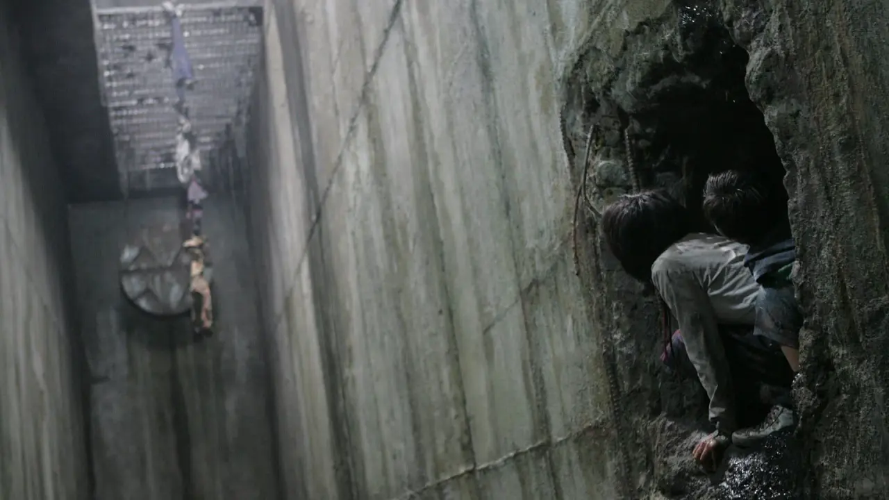 میزبان با زیرنویس فارسی