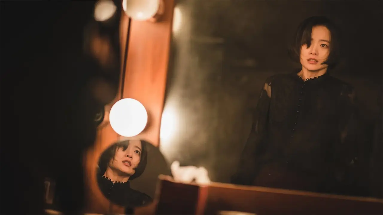 گوینده خبر با زیرنویس فارسی