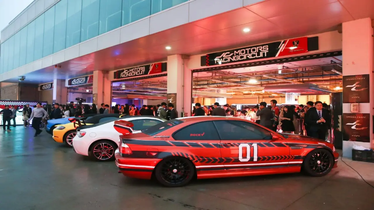 گروه بزن در رو با زیرنویس فارسی