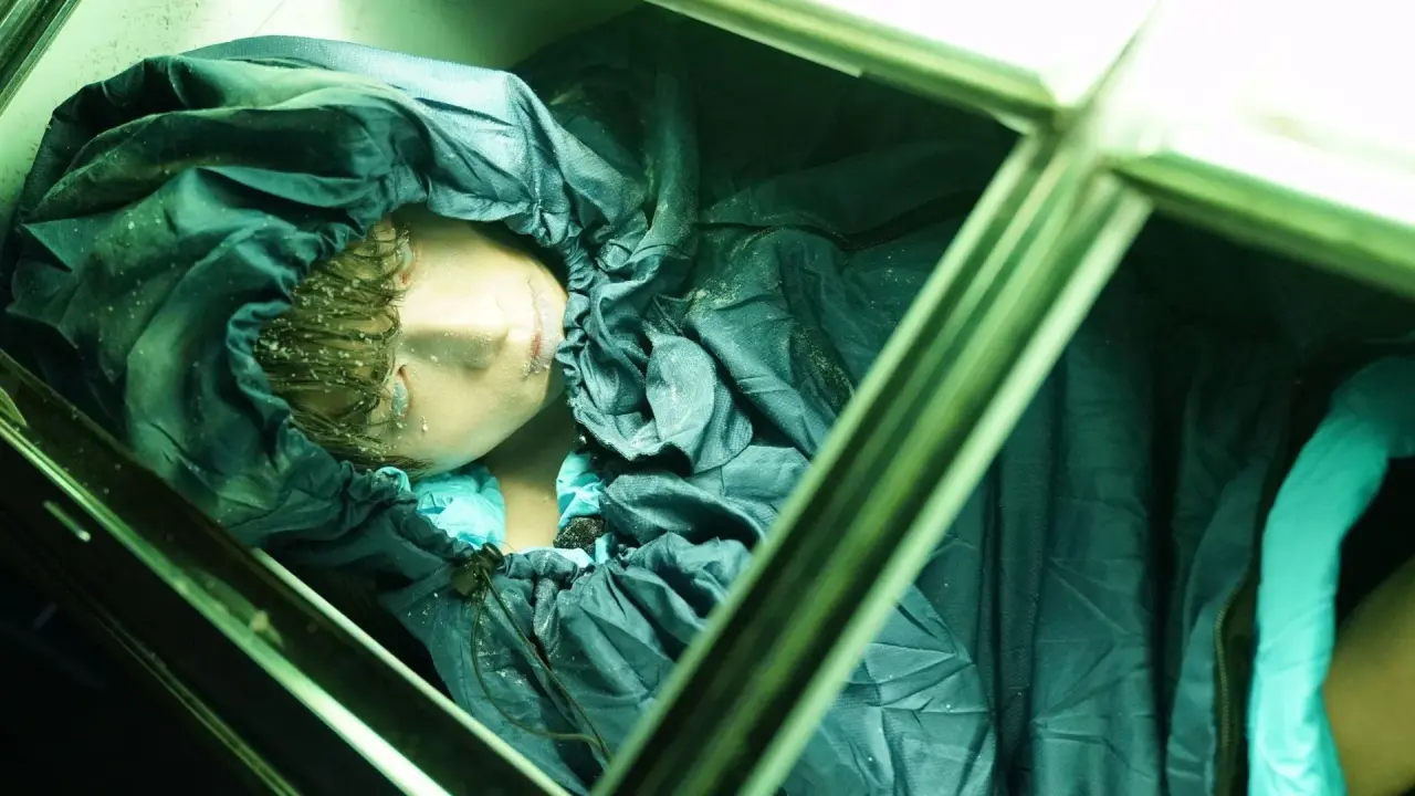 شوهرم توی فریزر خوابیده با زیرنویس فارسی