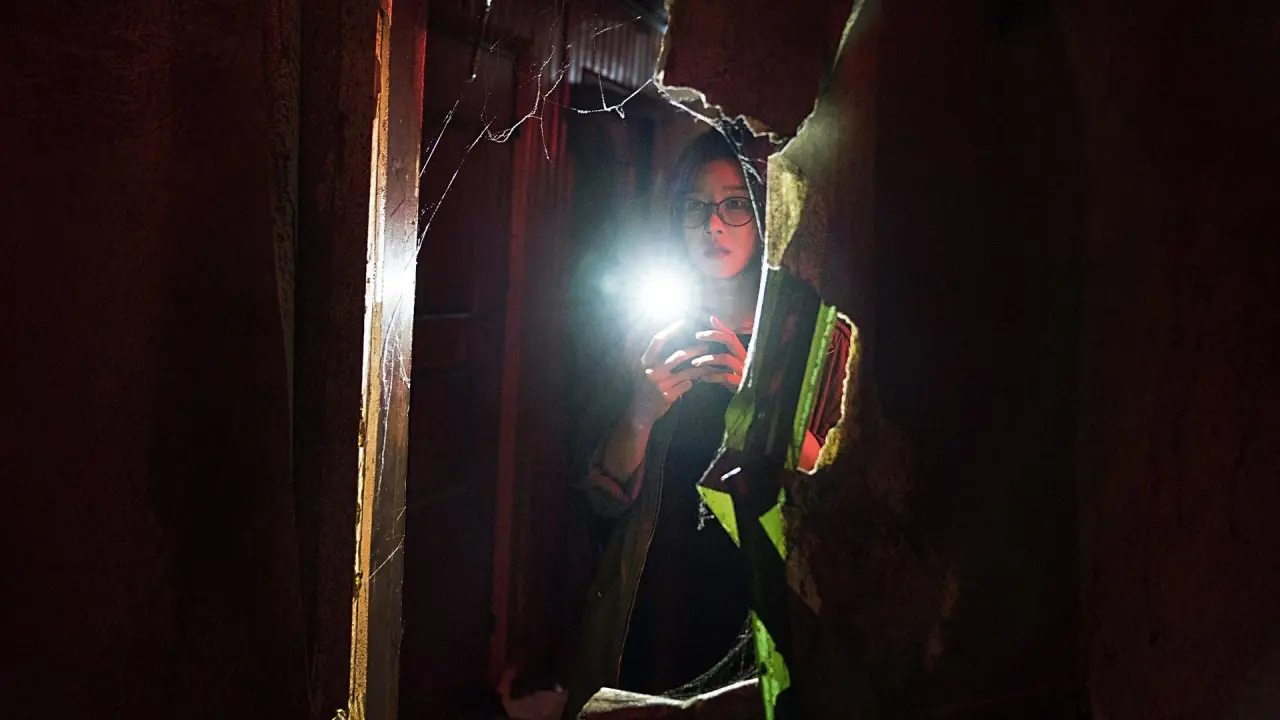 هشدار: اجرا نکن با زیرنویس فارسی