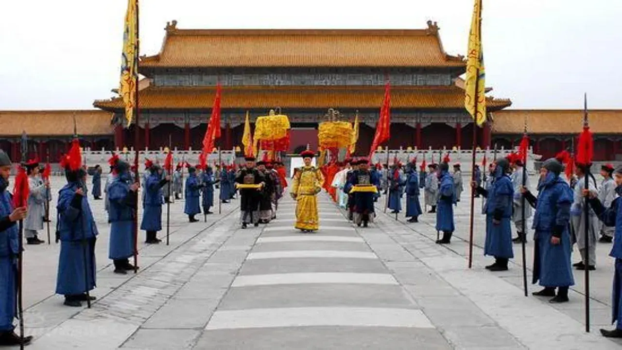 کتاب و شمشیر با زیرنویس فارسی