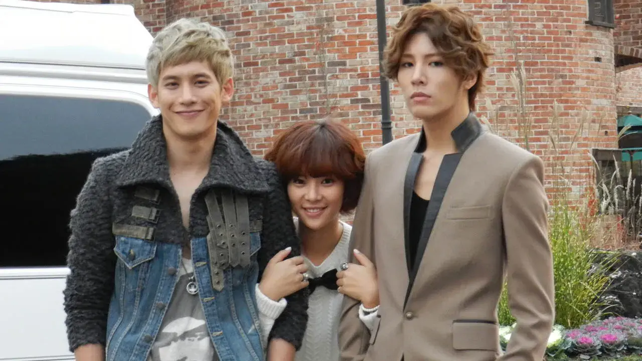 خانه کامل 2 با زیرنویس فارسی