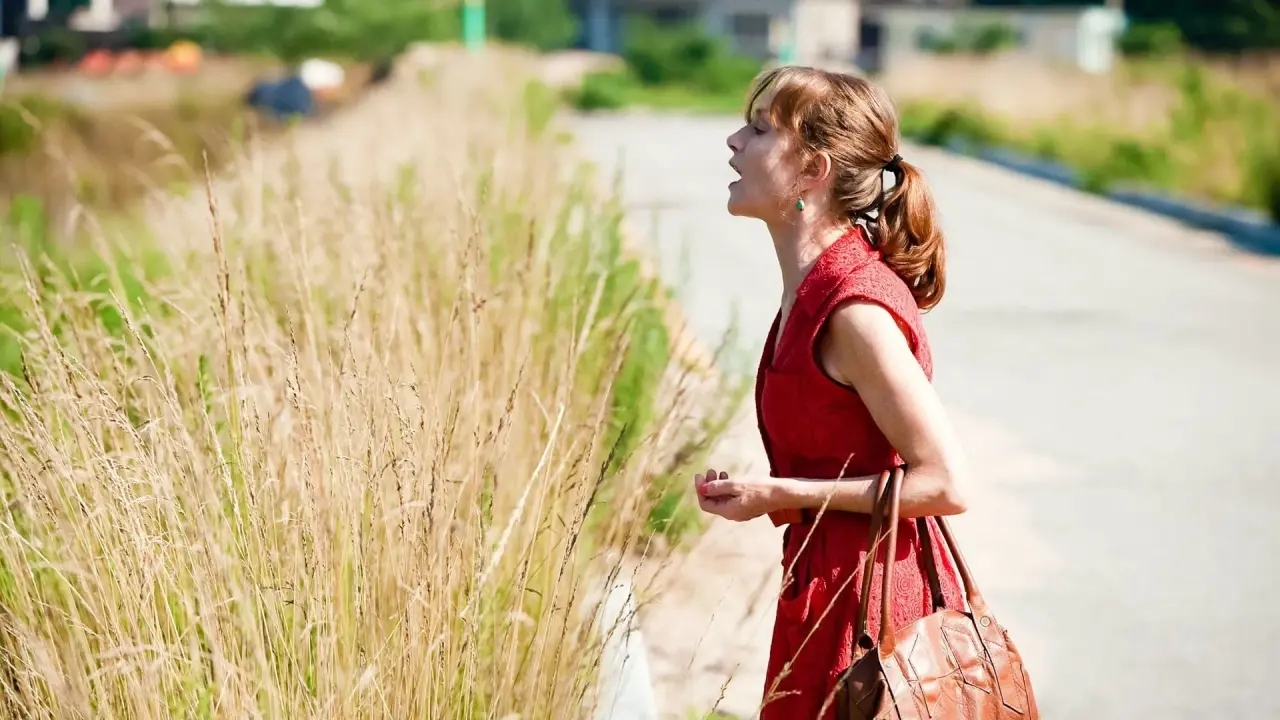 در یک کشور دیگ با زیرنویس فارسی